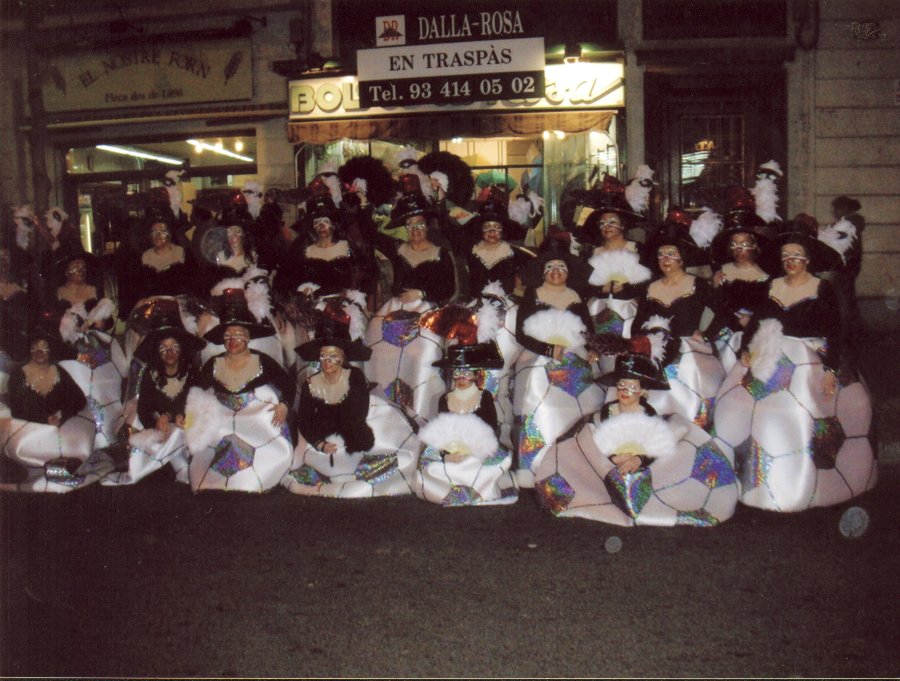 Foto de grup finalitzada la rua de Sants 2008.